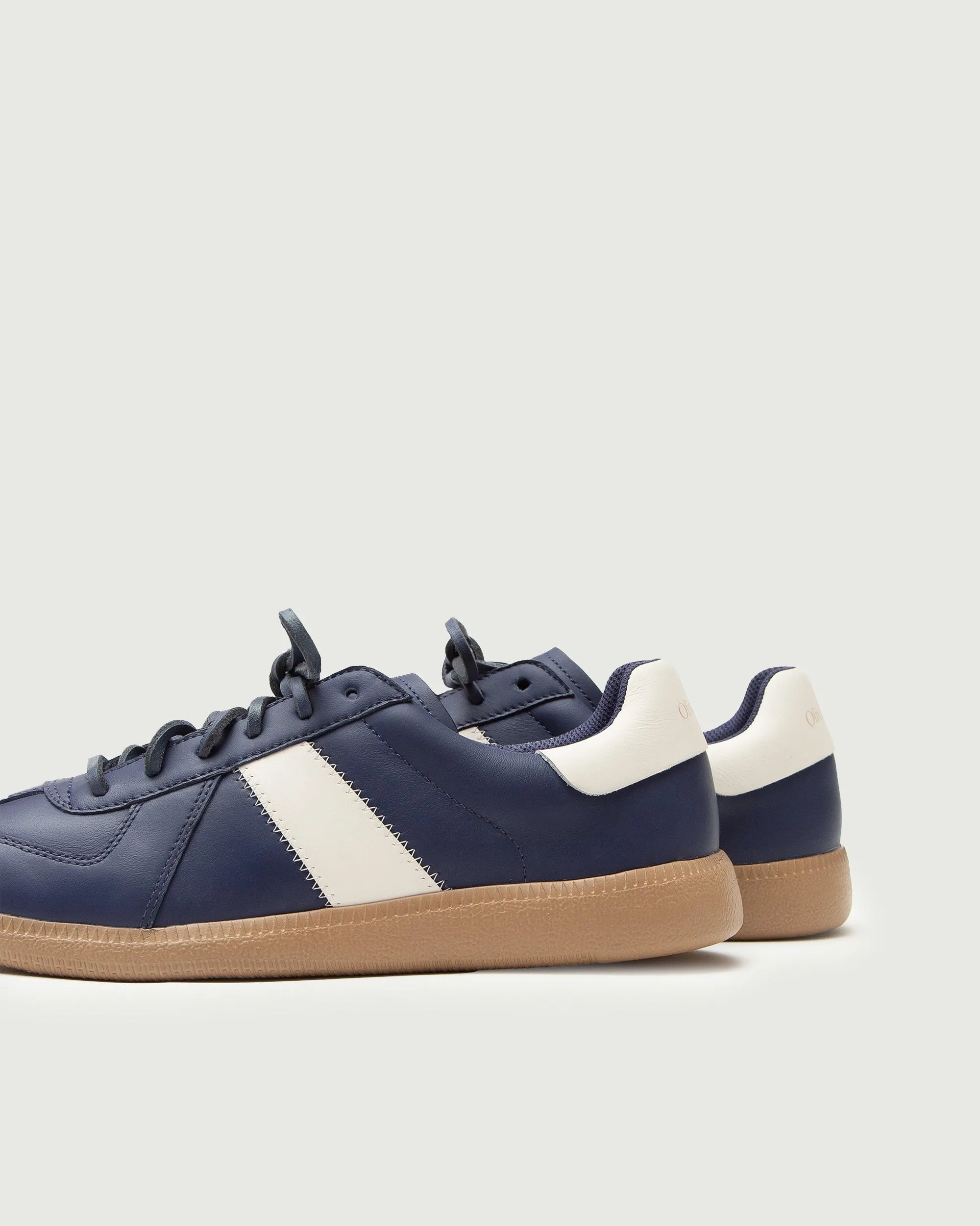 GAT | Matte Navy
