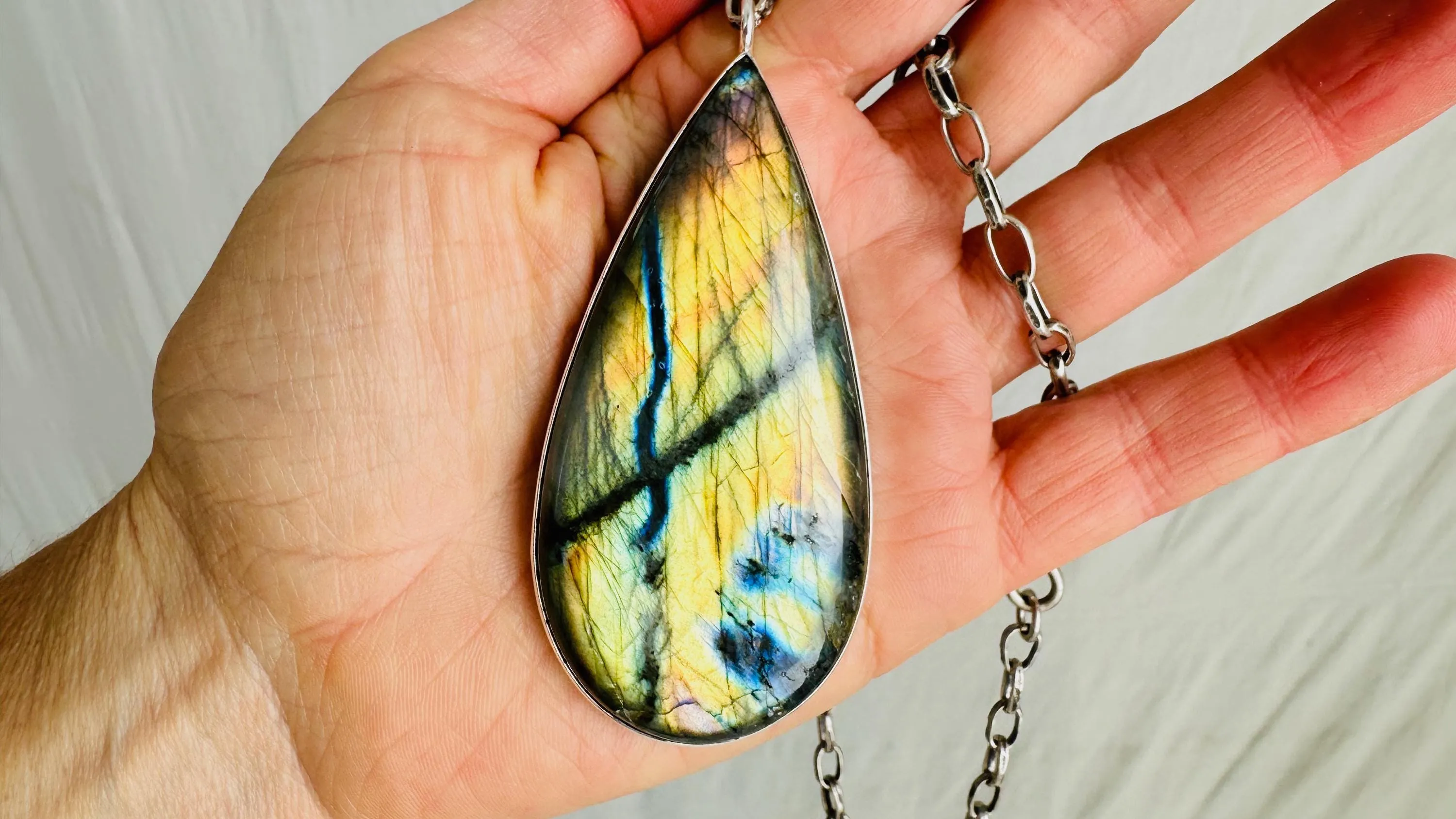 Labradorite and Silver Pendant Necklace. Chunky Sterling Silver Chain. 2714