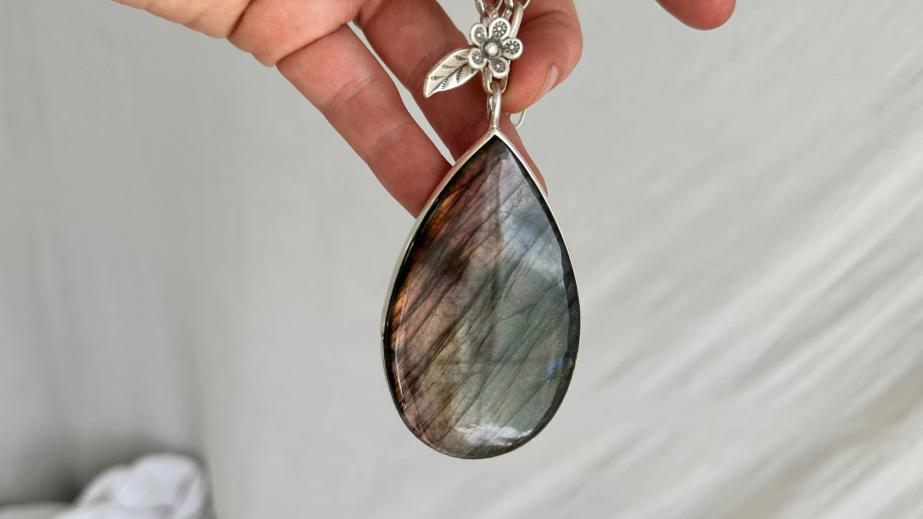 Labradorite and Silver Pendant Necklace. Sterling Silver Chain. 1188