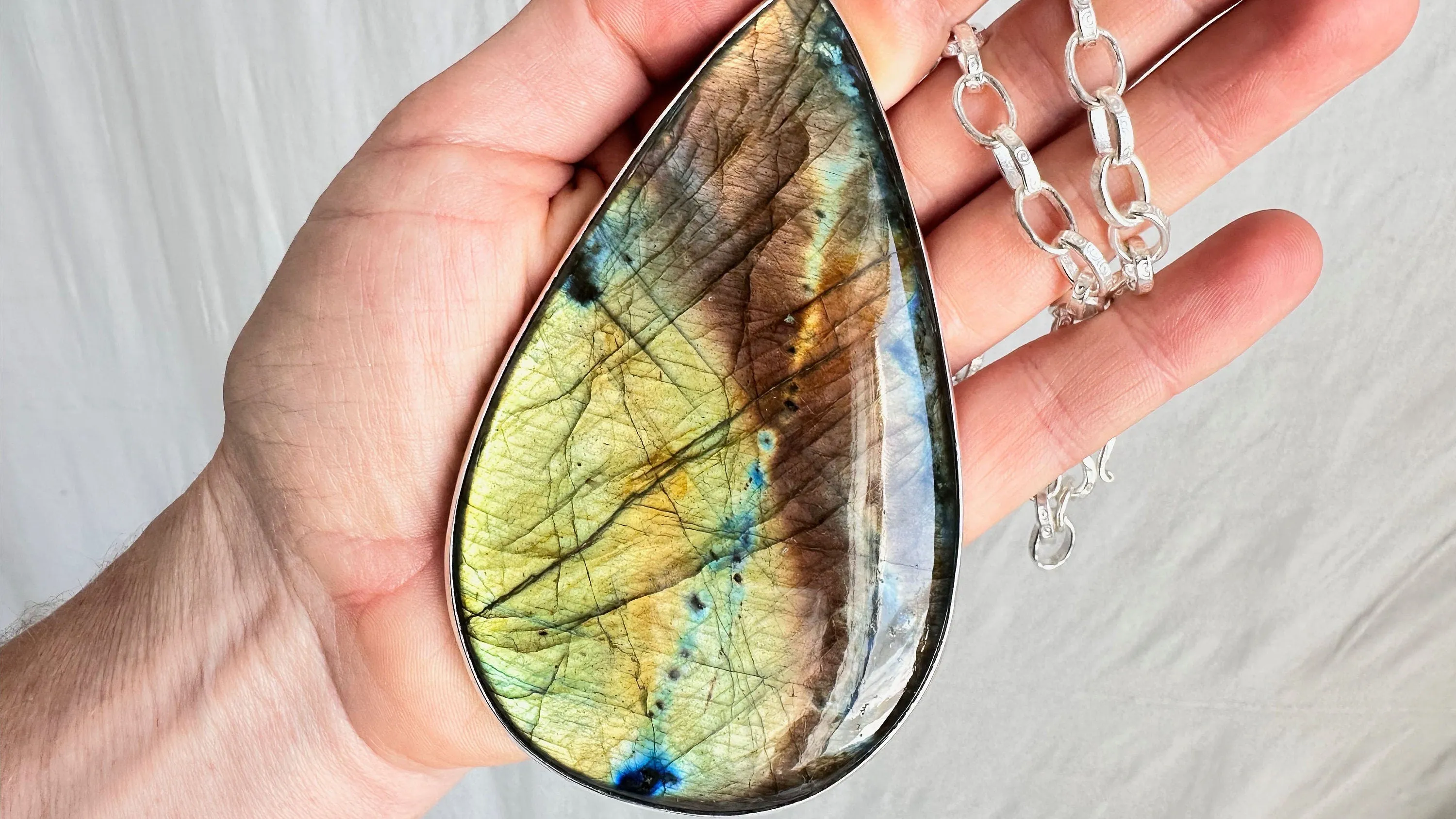 Labradorite and Silver Pendant Necklace. Sterling Silver Chain. 1334