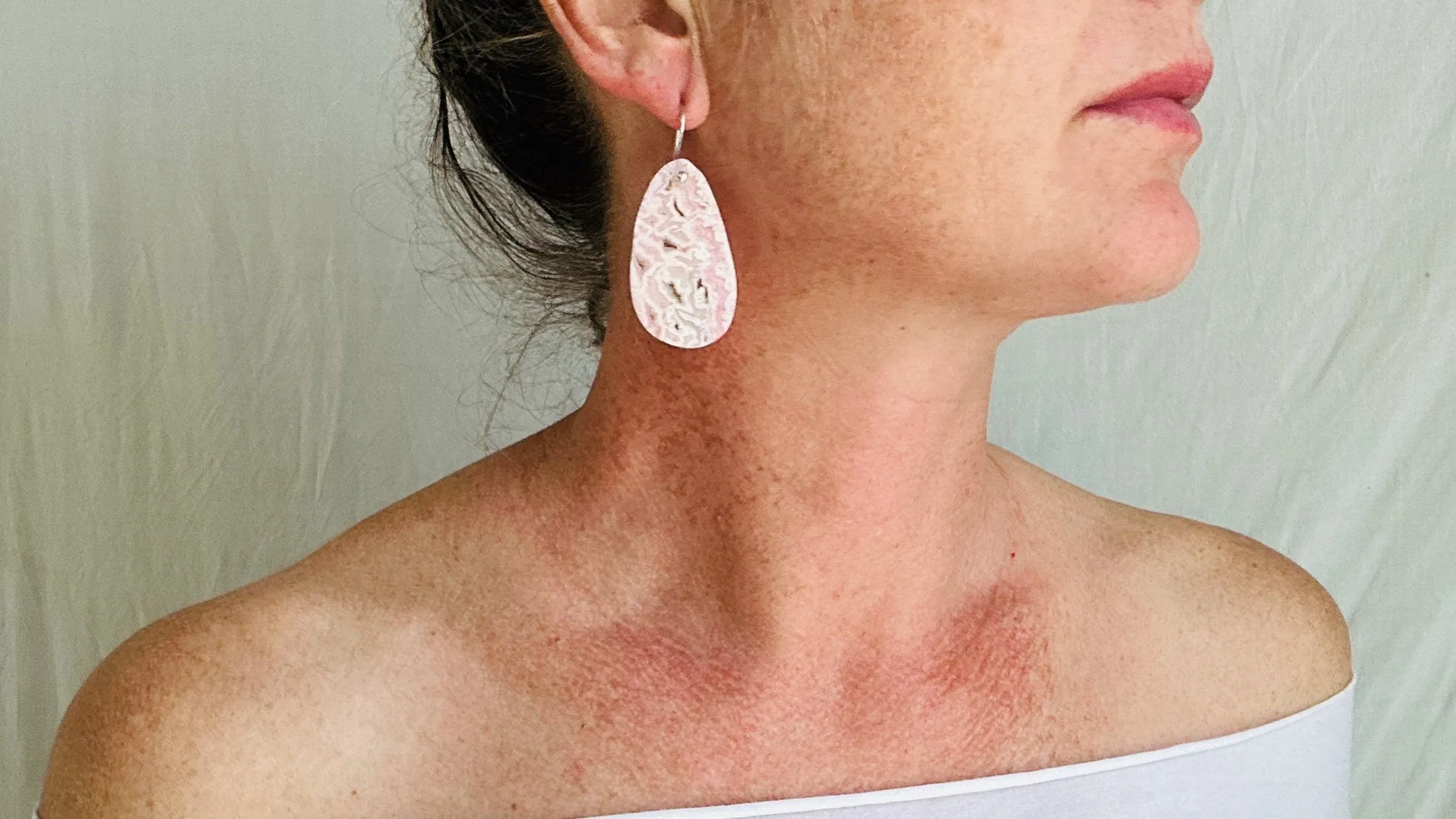 Rhodochrosite Earrings. Santo Domingo Pueblo. 2035